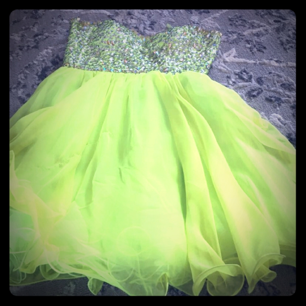 Two dresses, one t-shirt